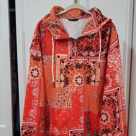 SHEIN Red and Orange Bandana Print Hoodie New without tags - Picture 1 of 6
